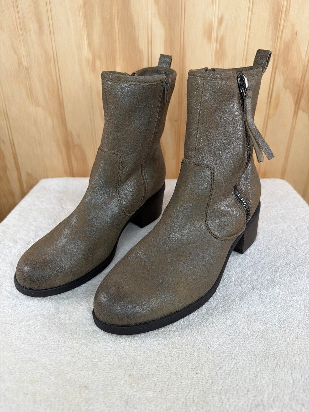 Clarks Nevella Devon Dark Taupe Ankle Boots Women Size 8 NWOB Fall Winter
